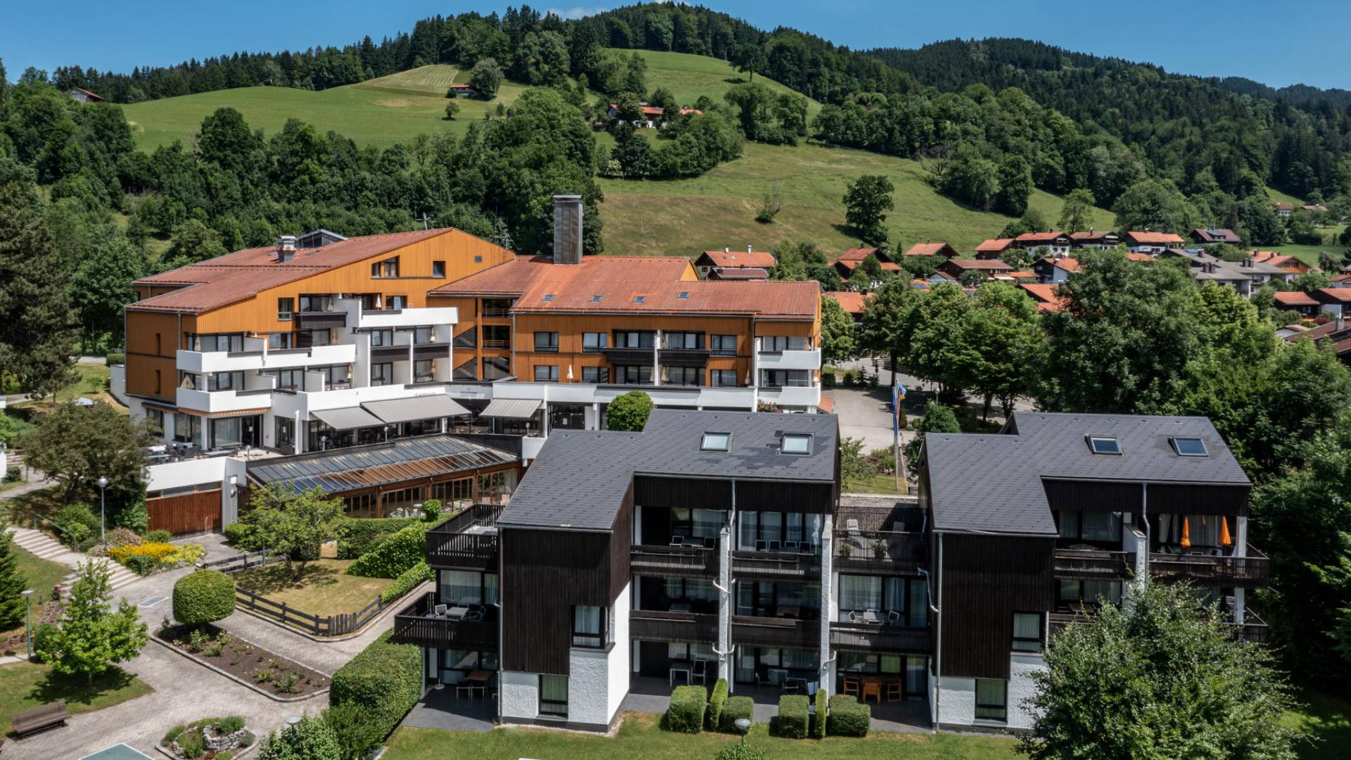 Karma Bavaria, Schliersee Banner